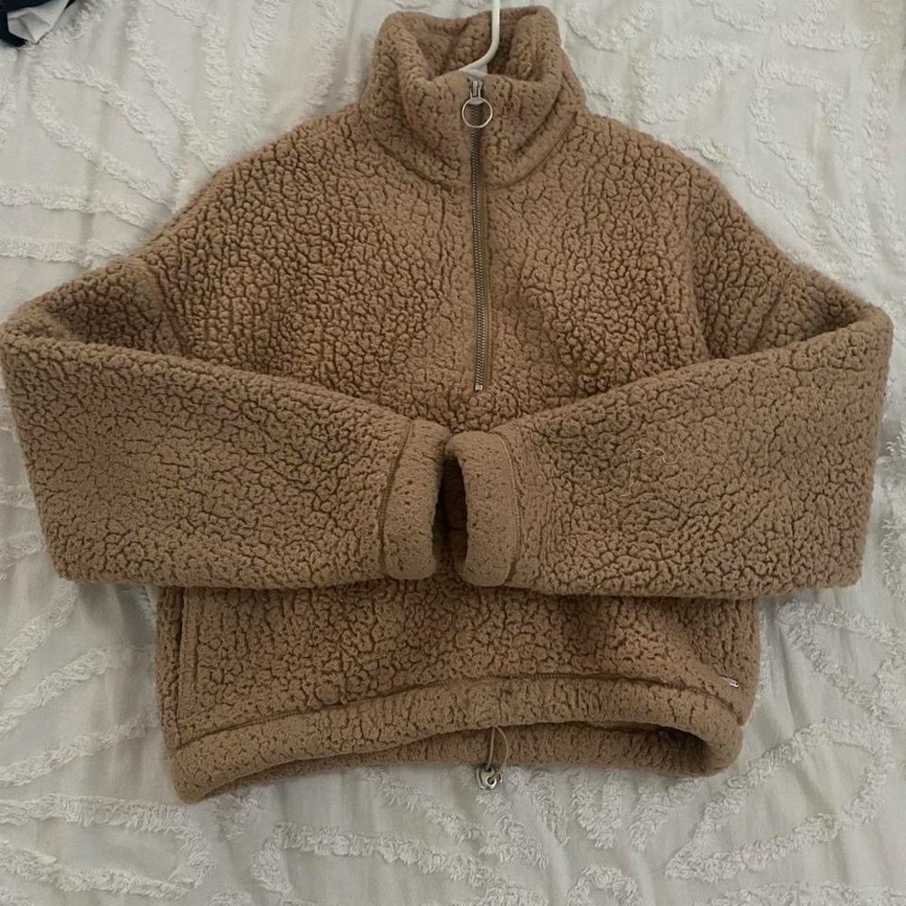 Hollister Camel Teddy Sherpa Half-Zip Pullover